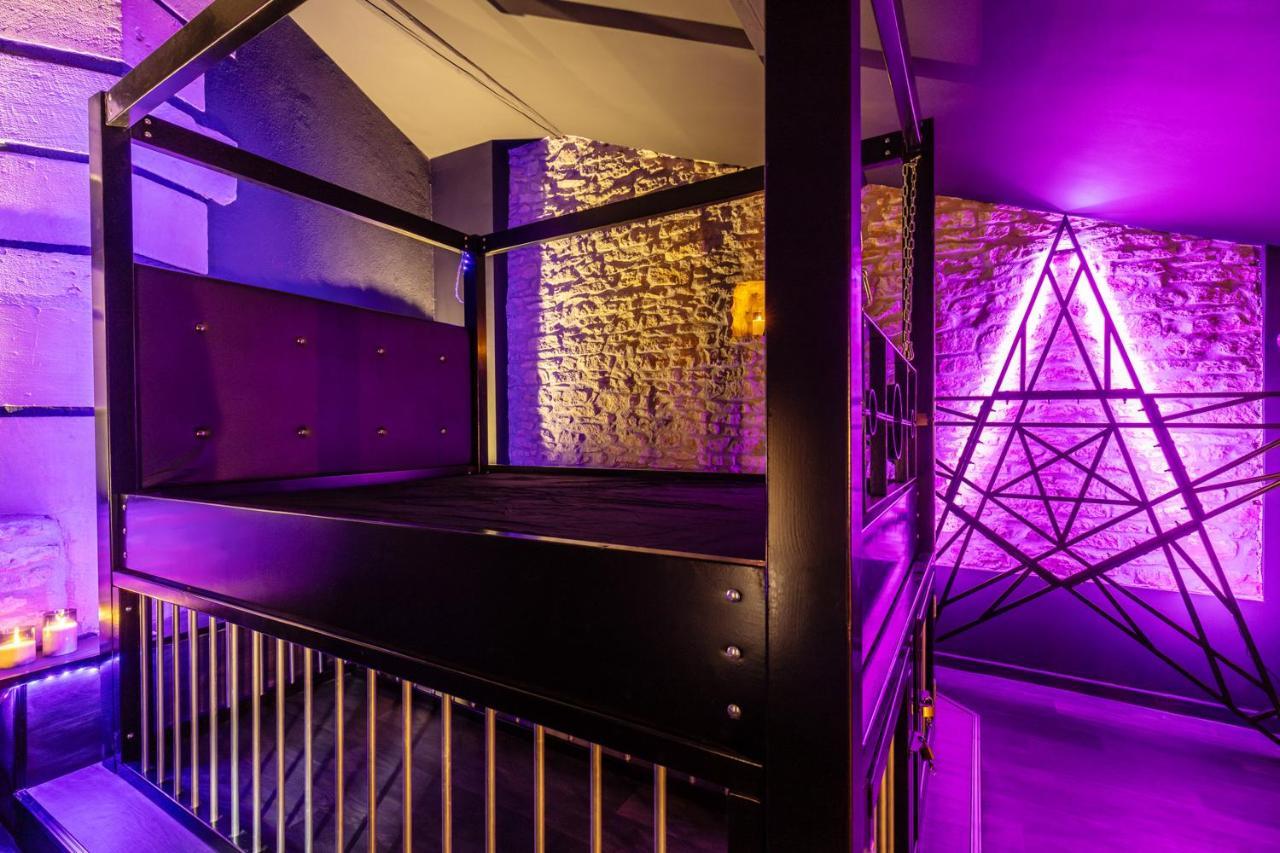 Cherie Cherry - Romantic And Bdsm House Briey Extérieur photo