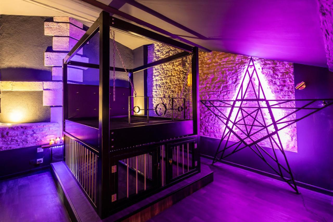 Cherie Cherry - Romantic And Bdsm House Briey Extérieur photo