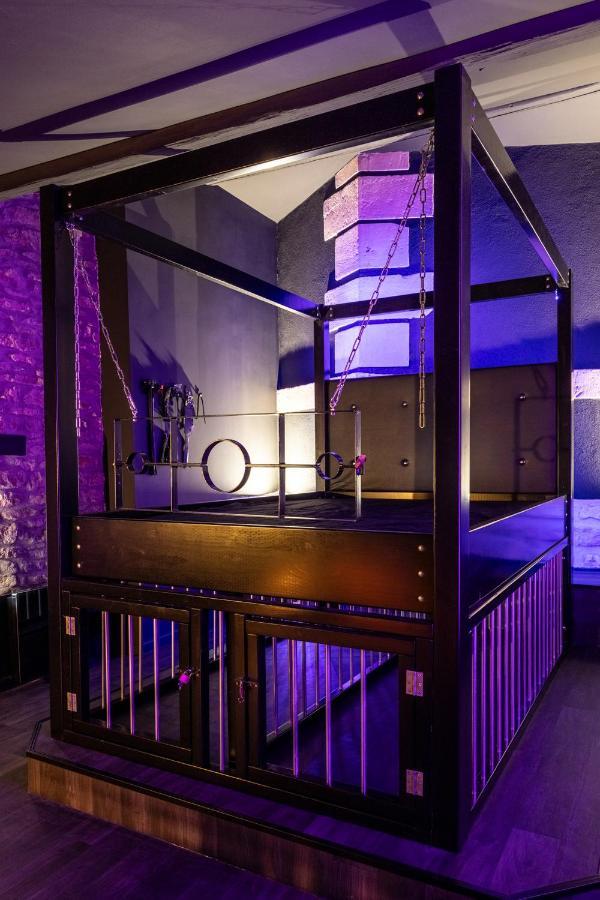 Cherie Cherry - Romantic And Bdsm House Briey Extérieur photo