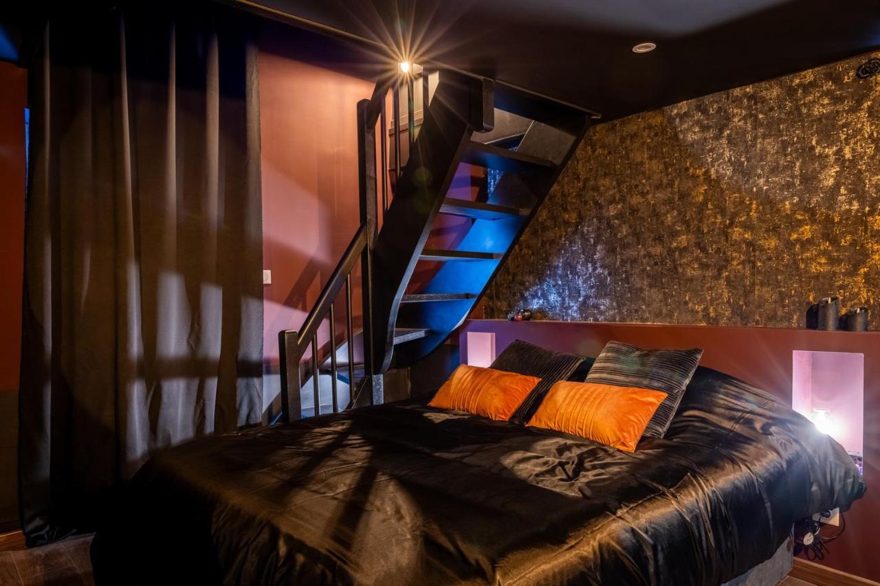 Cherie Cherry - Romantic And Bdsm House Briey Extérieur photo